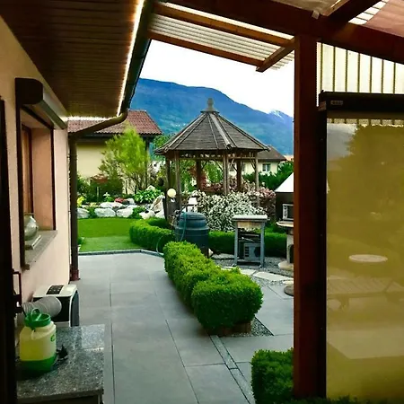 A La Madeleine Bed & Breakfast Vetroz