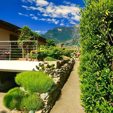 Bed & Breakfast A La Madeleine Vétroz