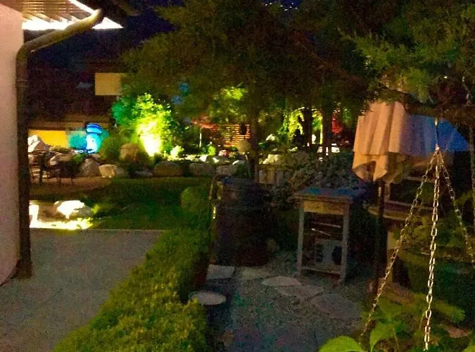 Bed & Breakfast A La Madeleine 3*